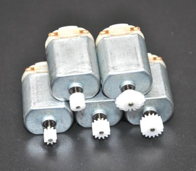 Free shipping  5PCS/ 130 Small DC motor 3 to 5V Miniature motor four-wheel motor small 17000-18000 RPM+(Gear package 5pcs) Electric Motors