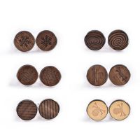 High Quality Novelty Round Cuff links Handmade Wooden Striped Skull Snow Wood Cufflinks Man French Suit Accessories Jewellery Clips Pins Tacks