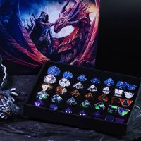 【LZ】 Cusdie aleatória DND Metal Dice Set 2in 1 Gift Box bandeja poliédrica Dice RPG Board Game Warhammer D   D MTG 5 conjuntos 35pcs