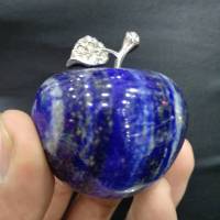 2 คริสตัลธรรมชาติสีฟ้า Apple Lapis Lazuli Figurine แกะสลักในร่ม Decor Gift