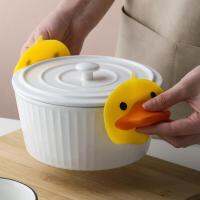 2Pc Silicone Anti-scalding Gloves Little Yellow Duck Cartoon BBQ Heat Insulation Oven Mitts Potholder Gloves Kitchen Accessories