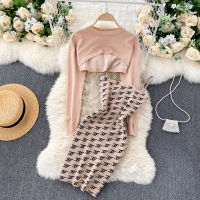 Foamlina Women Knit 2 Pieces Set Autumn Winter Retro O-neck Long Sleeve Cropped Sweater Strap Mini Tight Package Dress Suit