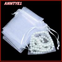 ANNTYE1 25/50PCS ลูกอม บรรจุเครื่องประดับ ปาร์ตี้ซัพพลาย ของชำร่วยคริสต์มาส ถุงของขวัญ กระเป๋าหูรูด ถุงสีขาว Organza Gauze ซอง