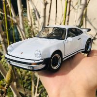 WELLY 1:24 1974 Porsche 911 Turbo 3.0 Alloy Sports Car Model Diecast Metal Toy Vehicle Simulation Collection Kids Ornament Gifts Die-Cast Vehicles