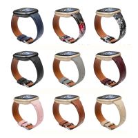 【CHUYANG SHOP】   สายหนังแท้สำหรับ Fitbit Versa 3 Smart Watch Full-Head Grain BeltWomen Men Bracelt Correa สำหรับ Fitbit Sense Watchband