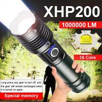 XHP200 ไฟฉาย LED พลังงานสูง 9000000LM ประเภท C USB แบบชาร์จไฟกลางแจ้งกันน้ำยุทธวิธีไฟฉาย 18650 XHP50 ซูมไฟฉาย