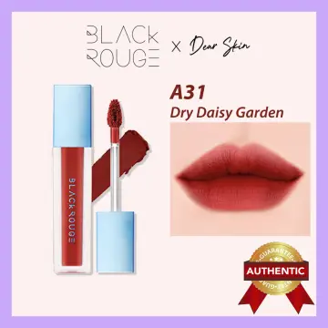 Với Son Blackrouge A31, bạn sẽ có một màu sắc đầy phong cách cho đôi môi của mình. Sản phẩm này không những bền màu mà còn giúp cho đôi môi của bạn trông căng mọng và tươi tắn. Hãy nhanh chân sở hữu Son Blackrouge A31 để trở thành người sành điệu đầy cuốn hút.