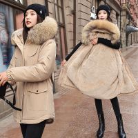 [COD] Female Jacket 2023 Fashion Short Coat Warm Woman Parka Hooded Fur Lining Outerwear