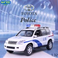 1:32 Toyota Police car High Simulation Diecast Metal Alloy Model car Sound Light Pull Back Collection Kids Toy Gifts F90