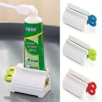 Manual Toothpaste Squeezer Multi-functional Portable Rotatable Facial Wash Clip Roller Household Tube Clip-on Squeezer Press