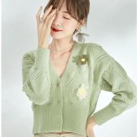 2023 New Womens Design Niche V-Neck Knitted Cardigan Short Green Flower Sweater Womens Long-Sleeved Jacket