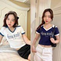 [พร้อมส่ง ส่งไว 24 ชม. ] ขาว-กรม? sᴘᴏʀᴛʏ ᴘᴏʟᴏ ᴄᴏʟʟᴇᴄᴛɪᴏɴ ? Polo Crop รุ่นใหม่ทรงยอดฮิต!  เพิ่มดีเทลตัดขอบแถบสี เนื้อผ้าหนานุ่ม ทรงสวย