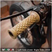 ZZOOI Universal Cafe Racer Motorcycle 7/8 Retro Vintage Hand Grip Handlebar Grips for Honda Rebel CMX 250 300 Z900RS Bobber