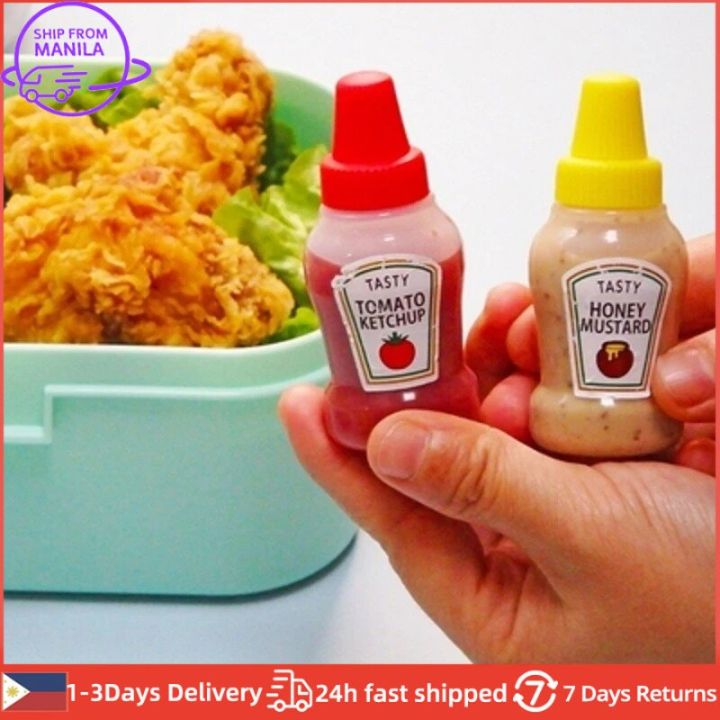 2pcs, Mini Ketchup Bottles, Condiment Squeeze Bottle,Plastic Portable Sauce  Containers Bottle For Lunch, Ketchup Bottle