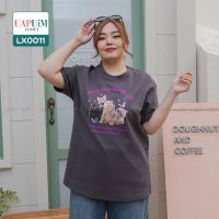 (LX0011) เสื้อแขนสั้น สาวอวบ เสื้อยืดคอกลม แขนสั้น ทรง OVERSIZE แต่งสกรีนรูปแมงและภาษอังกฤษด้านหน้า ไม่มีซับด้านใน เสื้อผ้าพลัสไซส์ เสื้อผ้าสาวอวบ คุณภาพพรีเมี่ยม เสื้อ ยืด สาว อวบ เสื้อ ยืด ผู้หญิง ไซส์ ใหญ่