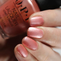 พร้อมส่ง OPI - Snowfalling for you ยาทาเล็บ สีชมพูอ่อนๆ มุกๆ สวยมากๆค่าา from Shine Bright Holiday Collection แท้ ?%