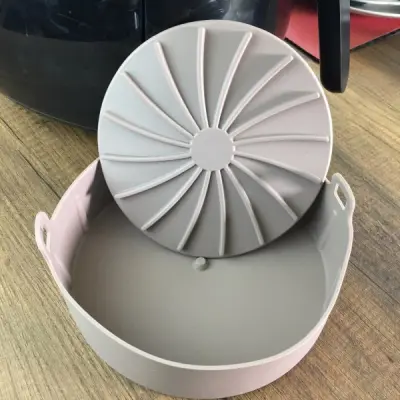 พร้อมส่ง ส่งทันที หม้อซิลิโคน ถาดทรงกลม ถาดซิลิโคนสีน้ำตาล ,สีเทา สำหรับหม้อทอดไร้น้ำมัน ขนาด 15.5ซม.POT-2S  #Twin Fish