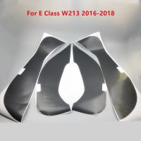 “》 {-- เสื่อนิรภัยแผ่นป้องกันการเตะประตูรถยนต์มีสติกเกอร์ไฟเบอร์คาร์บอน4ชิ้นสำหรับ Mercedes Benz GLA GLC C C Class W205 /E Class W213