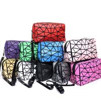 [COD] geometric make-up storage bag spot wholesale chaotic triangle Lingge Korean casual womens clutch foreign trade