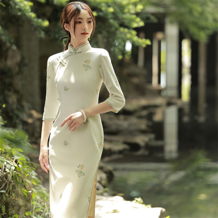 2022เกล็ดหิมะเย็บปักถักร้อยกลางความยาวชุด-cheongsam-สดวรรณกรรมย้อนยุคที่ดีขึ้นสาวหนุ่ม