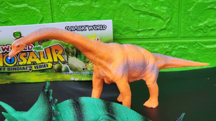ของเล่นหุ่นจำลองโลกของไดโนเสาร์-โมเดลโลกของไดโนเสาร์-jurassic-world-มีฉากประกอบและ-ไดโนเสาร์-จำนวน-7-ชิ้น