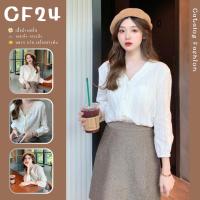 ꕥCatalog Fashionꕥ เสื้อแฟชั่นคอวีแขนยาวจั๊ม แต่งลายฉลุเล็กๆ น่ารักสไตล์เกาหลี