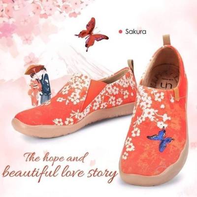 UIN fashion retro sports art casual sneakers travel shoes SAKURA Artist Paint Women Canvas Shoes