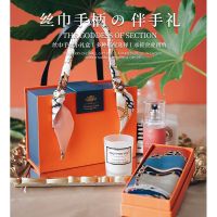 [COD] Girlfriend birthday gift for Practical employee creative Mothers Day companion bag silk scarf box