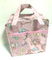 MY MELODY P กระเป๋าเก็บอุณหภูมิ มีช่องซิปด้านหน้า ผ้าร่มกันน้ำ ลาย MY MELODY P ขนาด 23x14x25 CM งานสวย กระเป๋าใส่กล่องข้าว เก็บร้อนเย็น ดี BY NOEYNEST SHOP