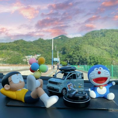 Car furnishing articles web celebrity car perfume fragrance of high-grade men and women born cute cartoon car instrument panel accessories hands to do