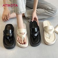 Atikota ผู้หญิงรองเท้าแตะ PU แฟชั่นหนาแต่เพียงผู้เดียวที่เรียบง่ายลื่นสวมใส่ด้านนอกสุภาพสตรีรองเท้าแตะชายหาดสบาย