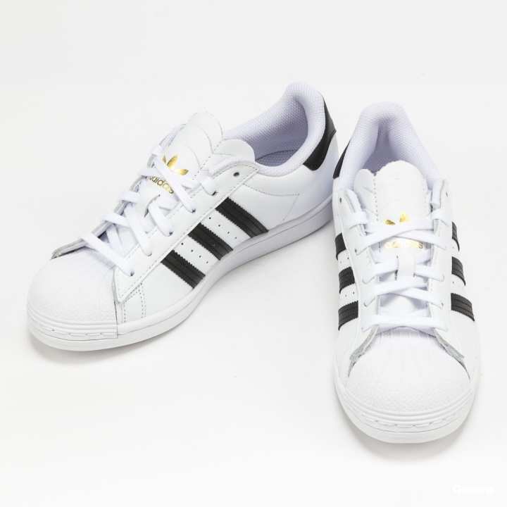 adidas-รองเท้าผ้าใบ-รุ่น-lisa-อาดิดาส-ซุปเปอร์สตาร์-superstar-สวยทุกมุมมอง-ลิขสิทธิ์แท้-100-จาก-adidas-พร้อมส่ง