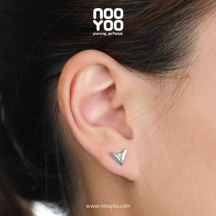 nooyoo-ต่างหูสำหรับผิวแพ้ง่าย-v-with-crystal-surgical-steel