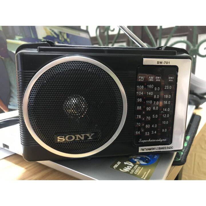 Đài Sony SW 701 nghe FM Radio cho người già có rắc cắm điện trực tiếp và có  chỗ lắp pin con thỏ 