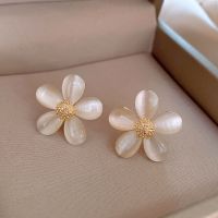 925 silver needle simple flower earrings Korean wild temperament fresh earrings C391