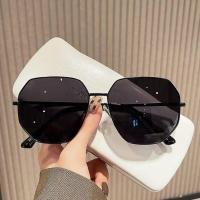 【Ready】? Transparent blue polarized sunglasses mens polygonal metal driving sunglasses Korean style trendy seaside travel glasses for women