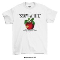 เสื้อยืดลาย Snow White ( แอปเปิ้ล ) Classic Cotton Unisex by 【Nothing Hills】
