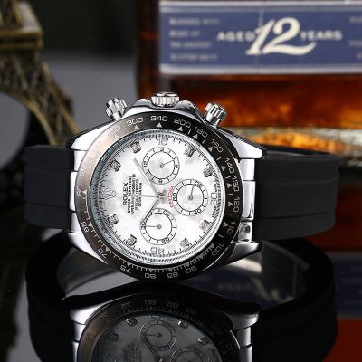 (พร้อมสต็อก) นาฬิกาสำหรับผู้ชาย2022ใหม่นาฬิกาควอตซ์ผู้ชายที่มีคุณภาพสูงสายยางสายรัดข้อมือนาฬิกาหน้าปัดสีเงิน