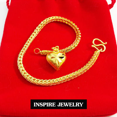 Inspire Jewelry สร้อยข้อมือลายสี่เสา ห้อยหัวใจตอกลาย งานแบบร้านทอง หนักขนาด 1 บาท  ยาว 18cm. .งานทองไมครอน ชุบเศษทองคำแท้