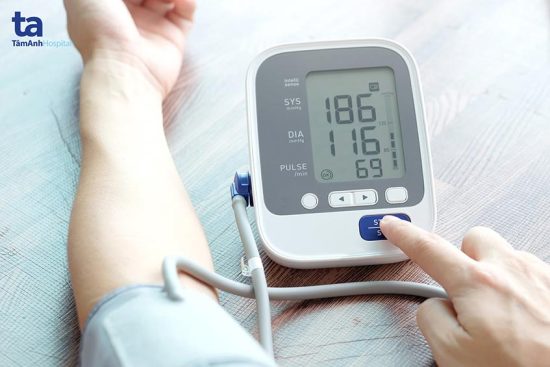 Hcmmáy đo huyết áp omron  số 1 tại nhật  dùng cho gia đình máy đo huyết áp - ảnh sản phẩm 3
