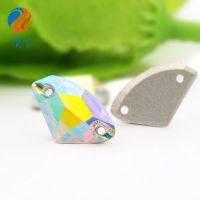 [COD] Manufacturers wholesale flat-bottomed special-shaped hand-sewn drill glass double-hole ax high-end accessories