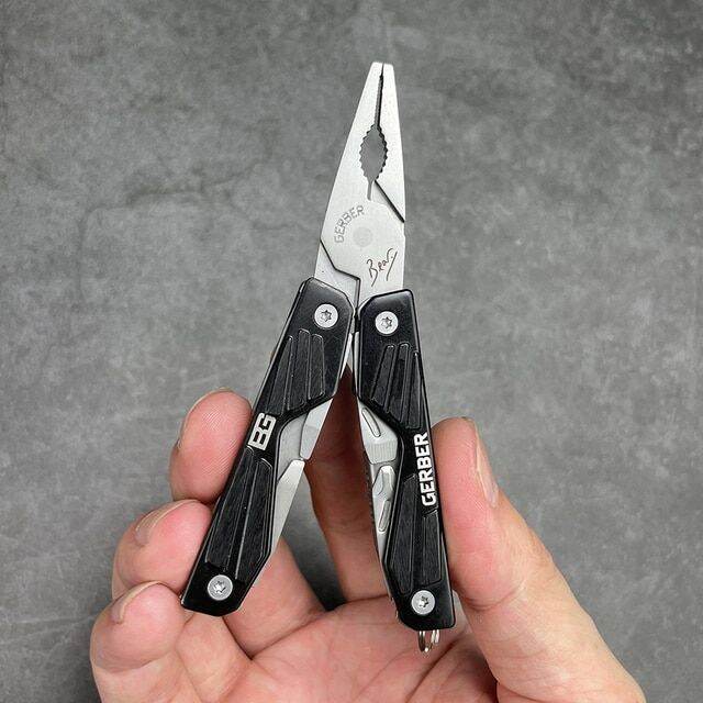 Gerber Bear Grylls Compact Edc MultiTool Pliers Serrated Pocket Bottle