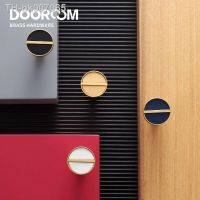 Dooroom Brass Genuine Leather Furniture Handles Modern Fashion Cupboard Wardrobe Dresser Shoe Box Drawer Cabinet Knobs Pulls