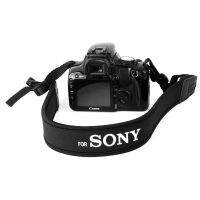 สายคล้องกล้อง แบบนิ่ม Neoprene รุ่น Sony  (สายสีดำ/อักษรขาว) ยืดหยุ่นสูงใช้ได้กับกล้องทุกยี่ห้อ ทั้ง DSLR และ Mirrorlessความยาว 74ซม,  ส่งไว