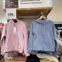 Uniqlo เสื้อคาร์ดิแกนแขนยาวมีซิปสำหรับผู้หญิงเสื้อแจ็คเก็ตลำลองฤดูใบไม้ผลิห้องลองเสื้อ E443463 444543