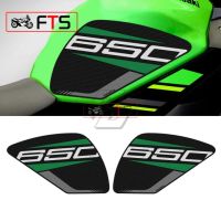 ที่ยึดเข่าป้องกันแผ่นรองด้านข้างของมอเตอร์ไซค์สำหรับ Kawasaki Ninja650 Ninja 650 2017-2020