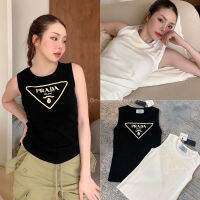 PD tank top??(330฿ฟรีส่ง) เสื้อกล้าม แบรนด์ดัง งานชนช๊อปเลยค้า  รุ่นนี้เนื้อผ้าดีมาก หนานุ่ม ไม่รัดตัวจนเกินไป valen