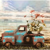 Vintage Truck-inspired Figurine Home Office Decor Figurine Retro Desk Ornament Artificial Succulent Decoration Miniature Vintage Truck Planter