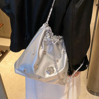 Large Capacity Bag For Women 2023 New High-Grade Versatile Chain Shoulder Bag Silver Garbage Bag Bucket Bag