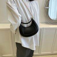 【CC】 Fashion Womens bag Leather Shoulder Dumpling Handbags Crossbody Chain Color Half-moon NEW